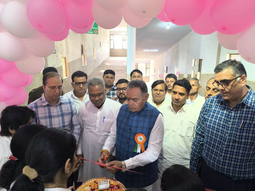 विधायक विनोद भयाना ने नागरिक अस्पताल से किया एचपीवी वैक्सीनेशन अभियान का शुभारंभ